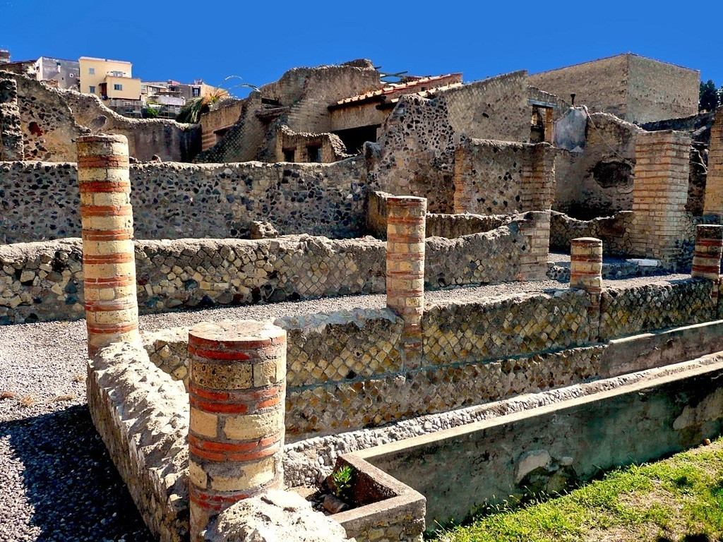 Herculaneum & Vesuvius